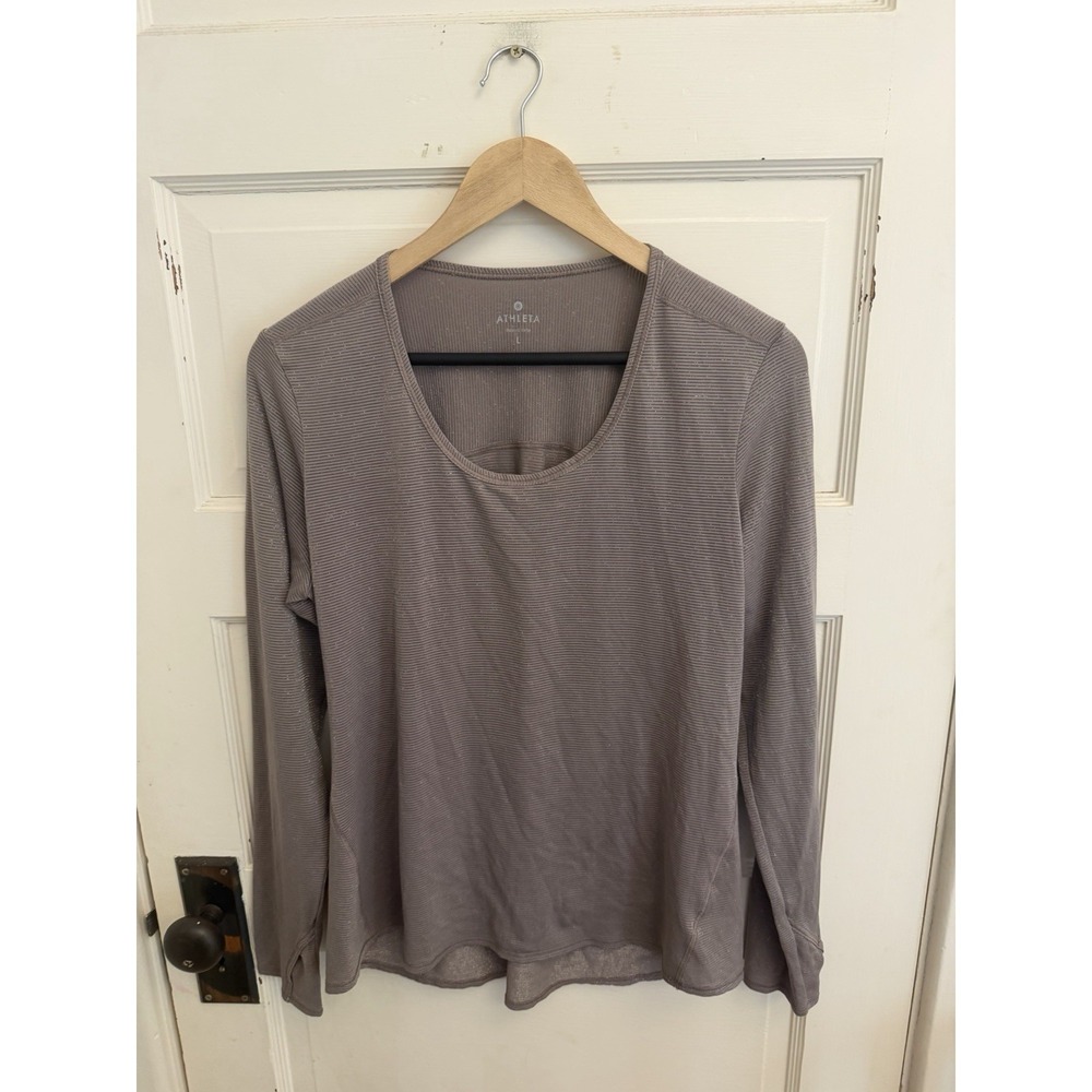 Athleta Women's Chi Shimmer Long Sleeve Top Thumbholes Grey Metallic Large